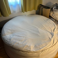特大丸型ソファ　180cmx70cm 40キロ　の画像