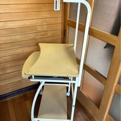 パソコン　デスク　机の画像