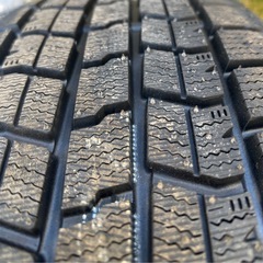 【未使用品】愛知2024年製　215 60 R16 グッドイヤー　スタッドレスの画像