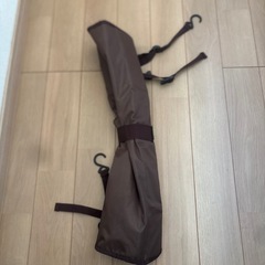 キャンプ用品　仕分け　吊りの画像