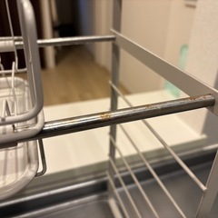 シンク上 水切りラック（ホワイト）キッチン収納／使用可・サビ少しあり【八戸・引き取り歓迎】の画像
