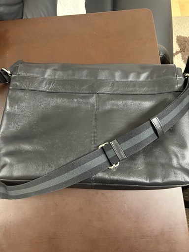 美品　Messengerバック　コーチ