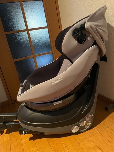 【受け渡し先決定】チャイルドシート　コンビ　クルムーヴ