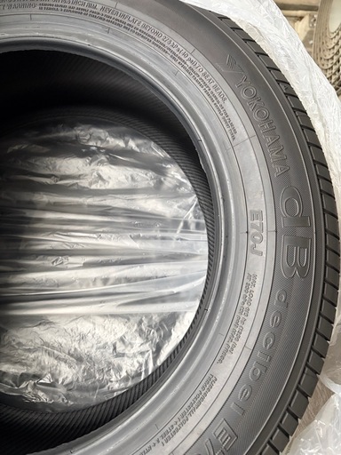 25年製！新車外し！夏タイヤ・サマータイヤ
YOKOHAMA dB decibel E70 205/55r16