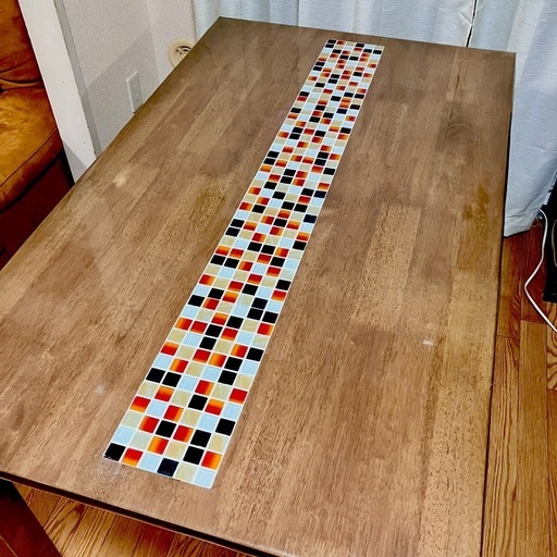 ダイニングテーブル、タイル　、北欧　135 × 80 テーブル