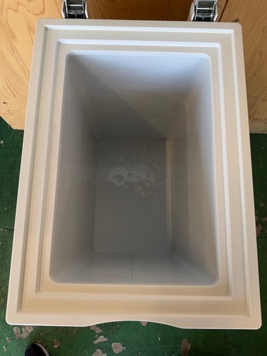 2016年 エクセレンス上開き電気冷凍庫 66L