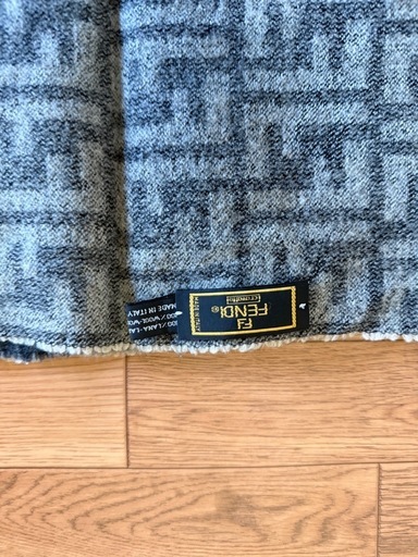 FENDI フェンディ　マフラー