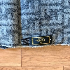 FENDI フェンディ　マフラーの画像