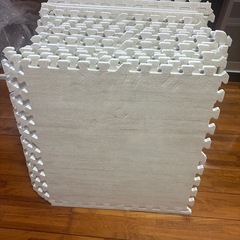 ニトリ　ジョイントマット２８枚セットの画像