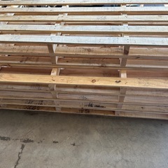 木のパレット　6枚の画像