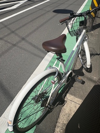自転車　　６段変速　　白　　26インチ
