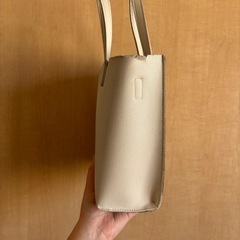 ハンドバッグ【ベルトをつけるとショルダーバッグ】の画像