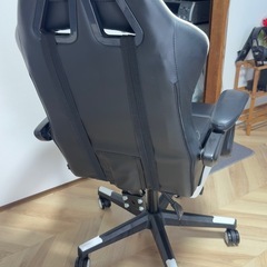 ゲーミングチェア (Gaming Chair)の画像