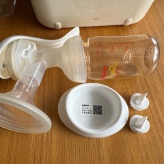 【授乳用品 セット】手動搾乳機、哺乳瓶、除菌ジョーズ、母乳パックの画像