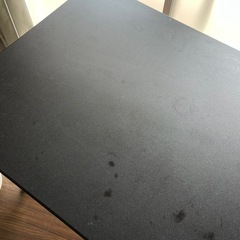 パソコンデスクの画像