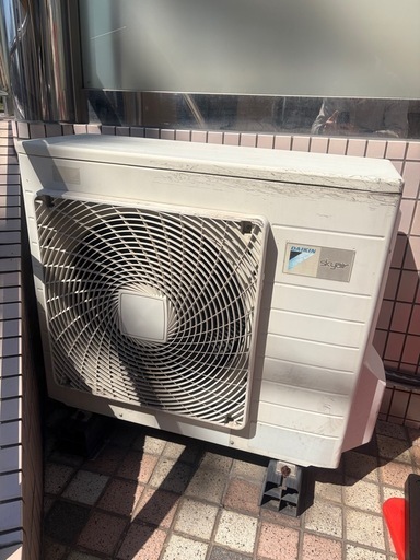 置型エアコン