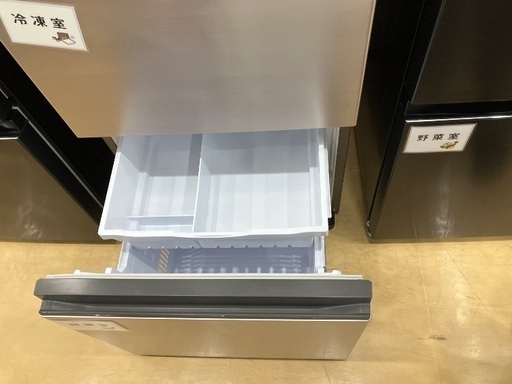 【半年間動作保証付き】HITACHI 2022年製　R-V32RV 3ドア  315L 程度B ｷｽﾞ•ﾖｺﾞﾚ有