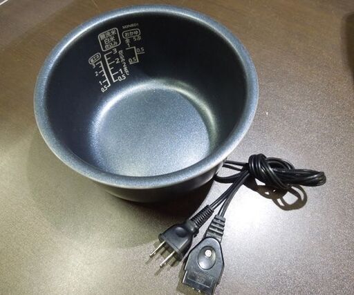 マイコン炊飯ジャー 3合炊 炊飯器 2023年製 アイリスオーヤマ KS-RC21M05-W ホワイト キッチン家電 札幌市東区 新道東店