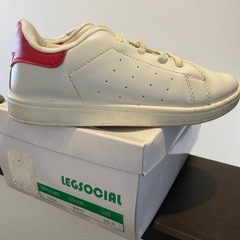 スニーカーの画像