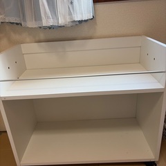 押入れ用棚　キャスター付き　出し入れ可能の画像