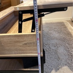 昇降式テーブルの画像