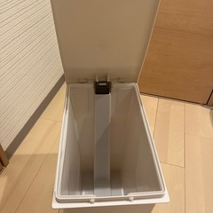 ニトリ ゴミ箱　20Lの画像