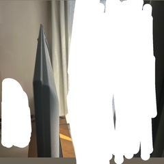 Hisense 65型テレビ 画面割れ ジャンク 電源OK 音声OKの画像