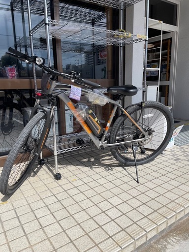 【アシスト機能付き自転車】【充電式】【シルバー•ブラック】※在庫1点※色違い（ブラック／ブルー）★クリーニング済み【管理番号0311】