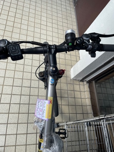 【アシスト機能付き自転車】【充電式】【シルバー•ブラック】※在庫1点※色違い（ブラック／ブルー）★クリーニング済み【管理番号0311】