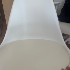 チューリップチェアの画像