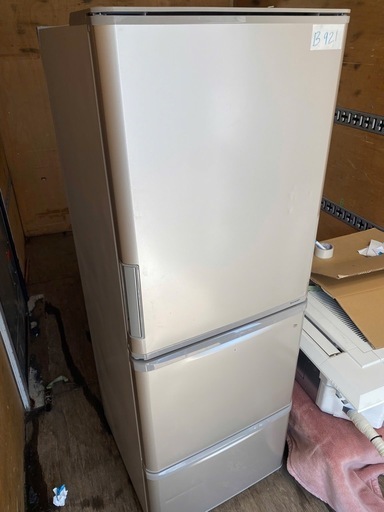 NO B921?福岡市内配送設置無料✨?冷蔵庫 ゴールド系 SJ-W353G-N [350L /3ドア /左右開きタイプ] 2020年