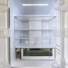 【神奈川県厚木市引取希望】HITACHI 520L大型冷蔵庫6ドア2020年の画像