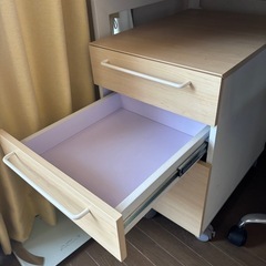 ニトリ学習机（勉強机）、椅子、棚セットの画像