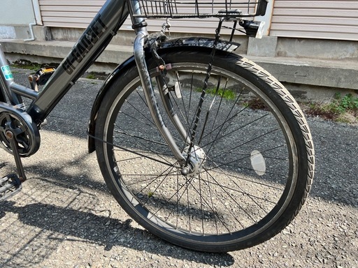 中古自転車　ノーパンクタイヤ?ギア付きオートライト26インチ
