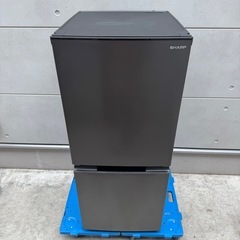 265⭐️2024年製美品★シャープ　冷蔵庫　右、左開き　自動霜取り　一人暮らしの画像