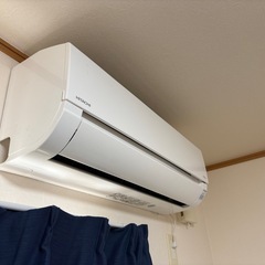 【取引中】日立ルームエアコン10畳用　 白くまくんRAS-AJ28J (W)の画像
