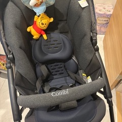combiラベリタ ベビーカーの画像