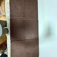 【500円・ほぼ新品】Amazon購入 三つ折りマットレス（1回のみ使用・3/13・15午前）の画像