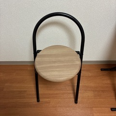 折りたたみ机、折りたたみ椅子の画像