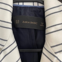 XS  ZARA テラードジャケットの画像