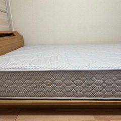 セミダブルベッドフレーム/FRANCEBED マットレスの画像