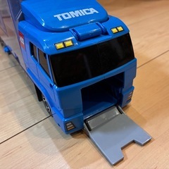 トミカ おかたづけコンボイの画像