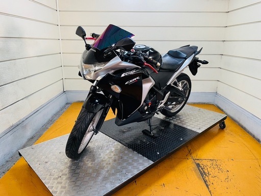 33817km ★始動動画あり★ ホンダ CBR250R MC41　中型　兵庫県　神戸市　バイク