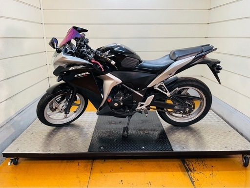 33817km ★始動動画あり★ ホンダ CBR250R MC41　中型　兵庫県　神戸市　バイク