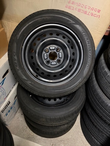 155/65R14 TOYO タイヤ　ダイハツ純正鉄チンホイール付き　4本セット