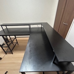ゲーミングデスク【取りに来れる方限定】の画像