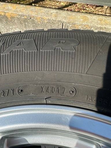 265/65R17スタッドレスタイヤ