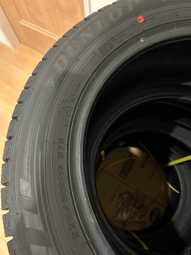 スタッドレス タイヤ　17インチ　新品未使用