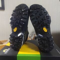 スポルティバ LA SPORTIVA TX5 Woman GTX 38 24.5cm　新品・保証書ありの画像