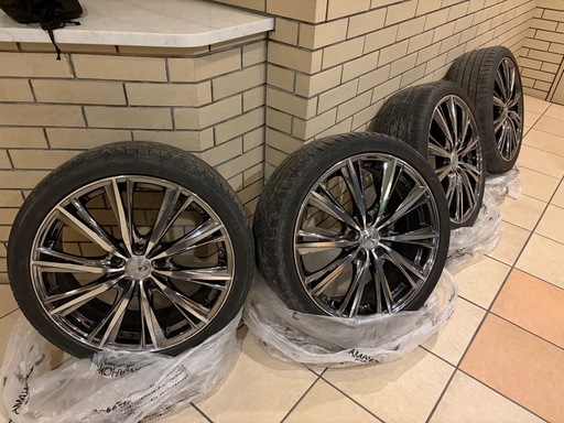 タイヤ　ホイール　WEDS LEONIS WX 18インチ